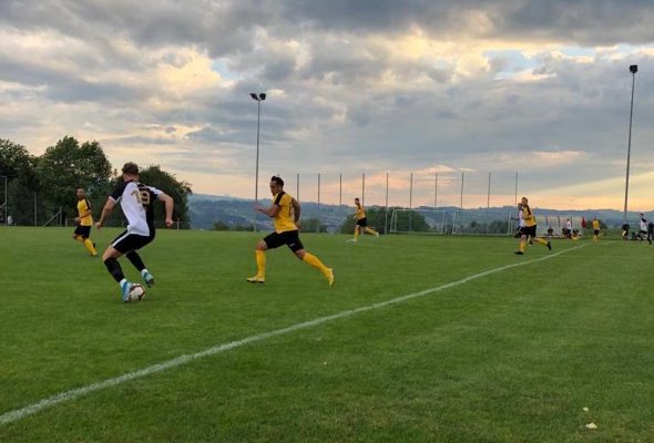 Stäfa siegt im ersten Test nach der langen Zwangspause gegen den höherklassigen FC Männedorf mit 4:0 Toren.