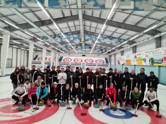 8. FCS-Curling Trophy