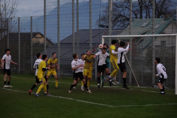 Stäfa und Gossau trennen sich 1:1-Unentschieden Stäfa und Gossau trennen sich 1:1-Unentschieden