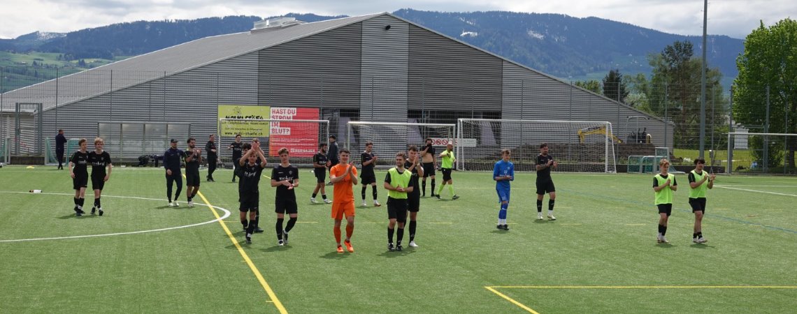 Unser "Zwei" gewinnt 6-Punkte-Spiel