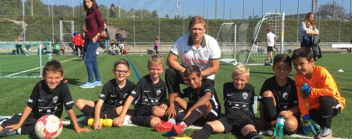 Fa: Alle Spiele gewonnen, überragende Technik